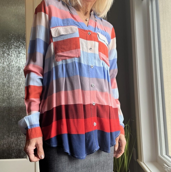 Anthropologie Maeve long-sleeved top Size small - Picture 3 of 3